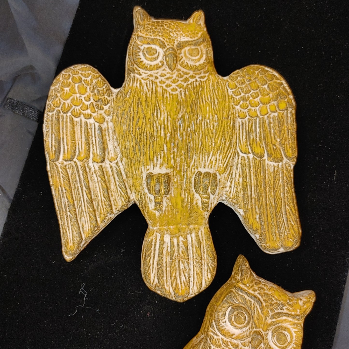 Give A Hoot! Two Plaster Owls Boho Wall Hanging Decor Vintage Free Shipping!