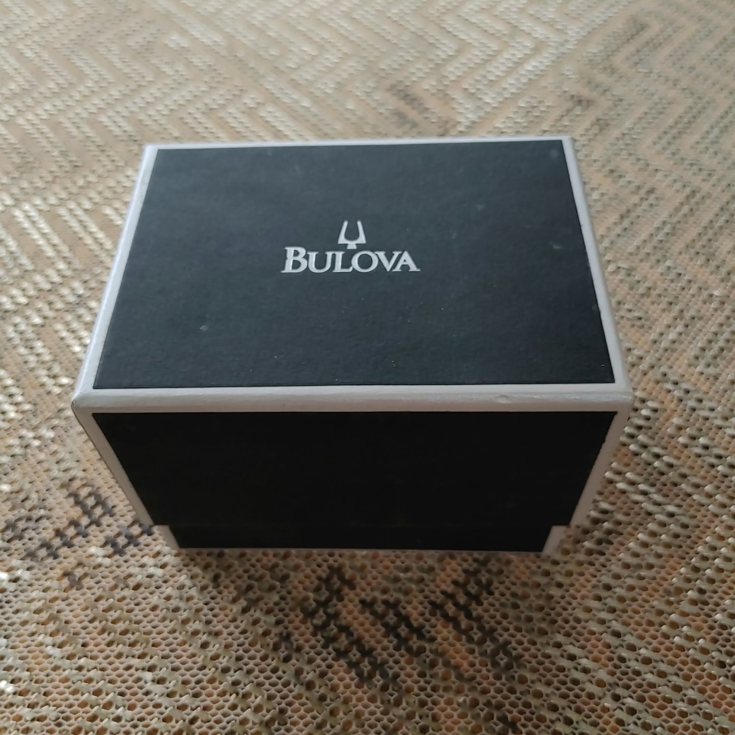 Bulova Sea King Mens Automatic Watch Day Date Whale Box Stainless Band Repair