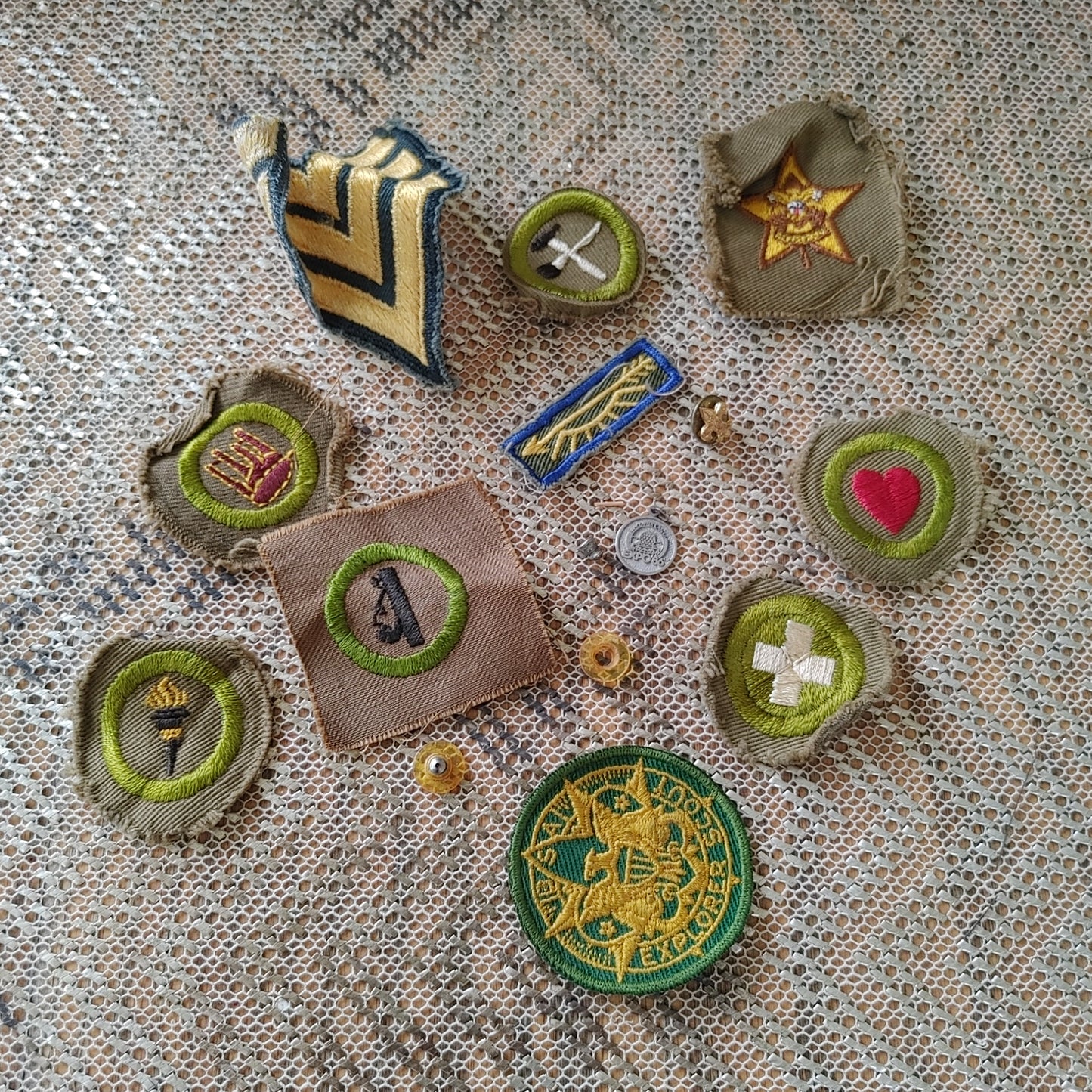 Club Group Secret Society Vintage Mixed Lot Masons Boy Girl Scouts Patches Pins