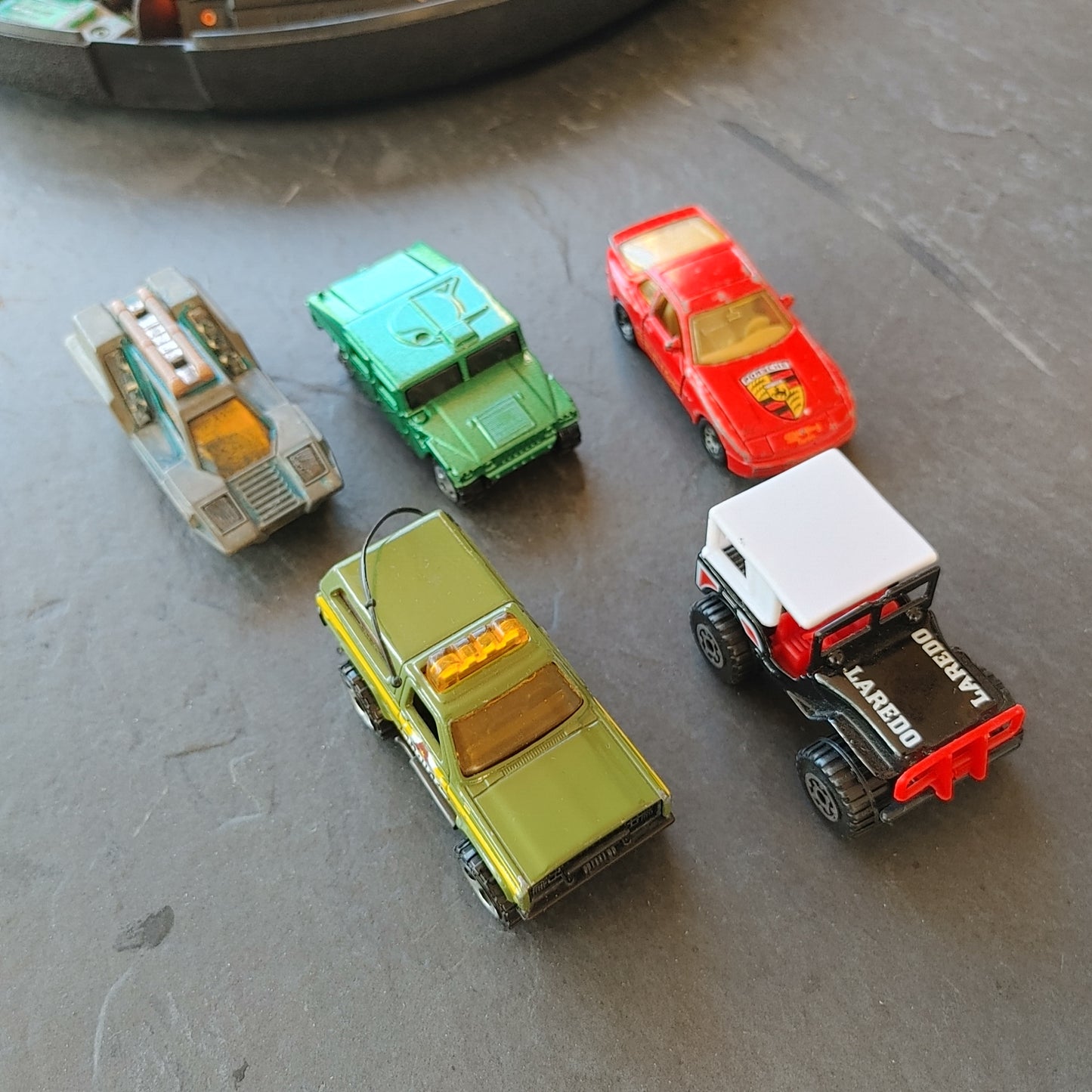 Matchbox Lot! 19 Vintage Diecast Cars Hot Wheels in Case 70s 80s 90s Free Ship!