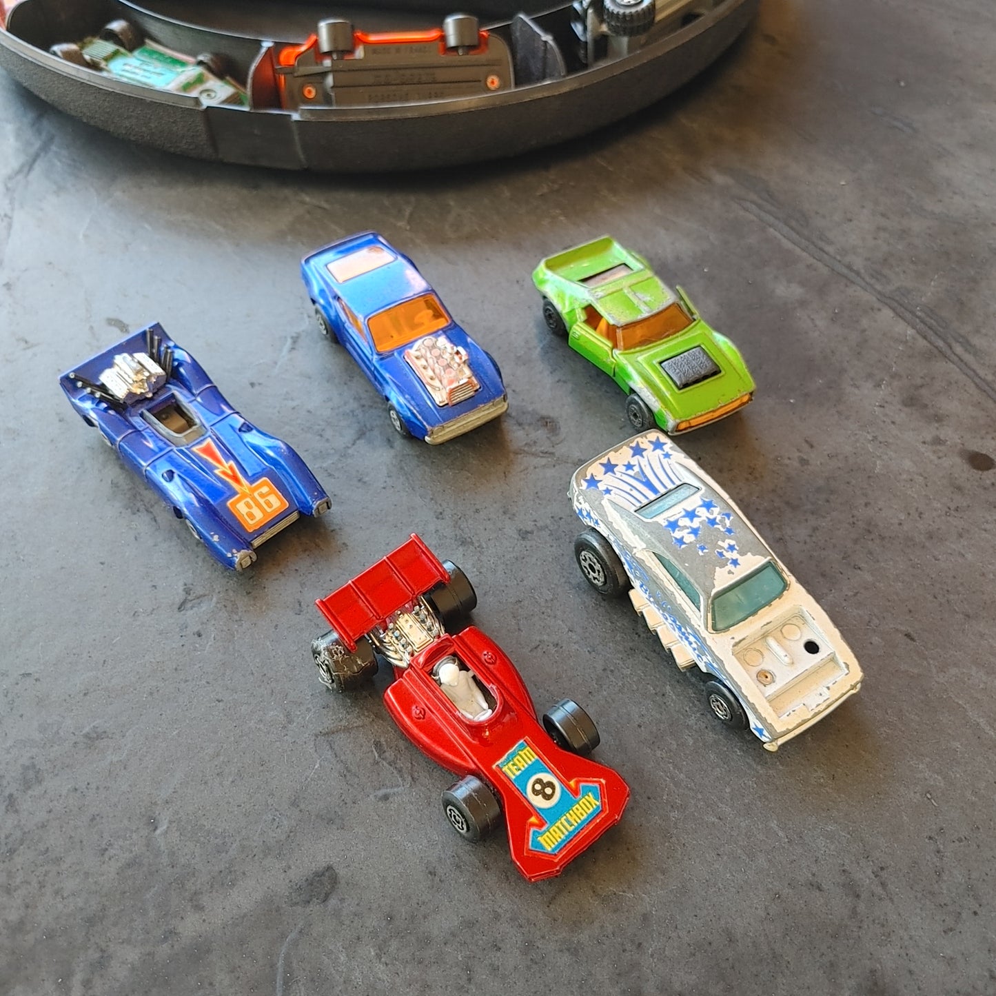 Matchbox Lot! 19 Vintage Diecast Cars Hot Wheels in Case 70s 80s 90s Free Ship!