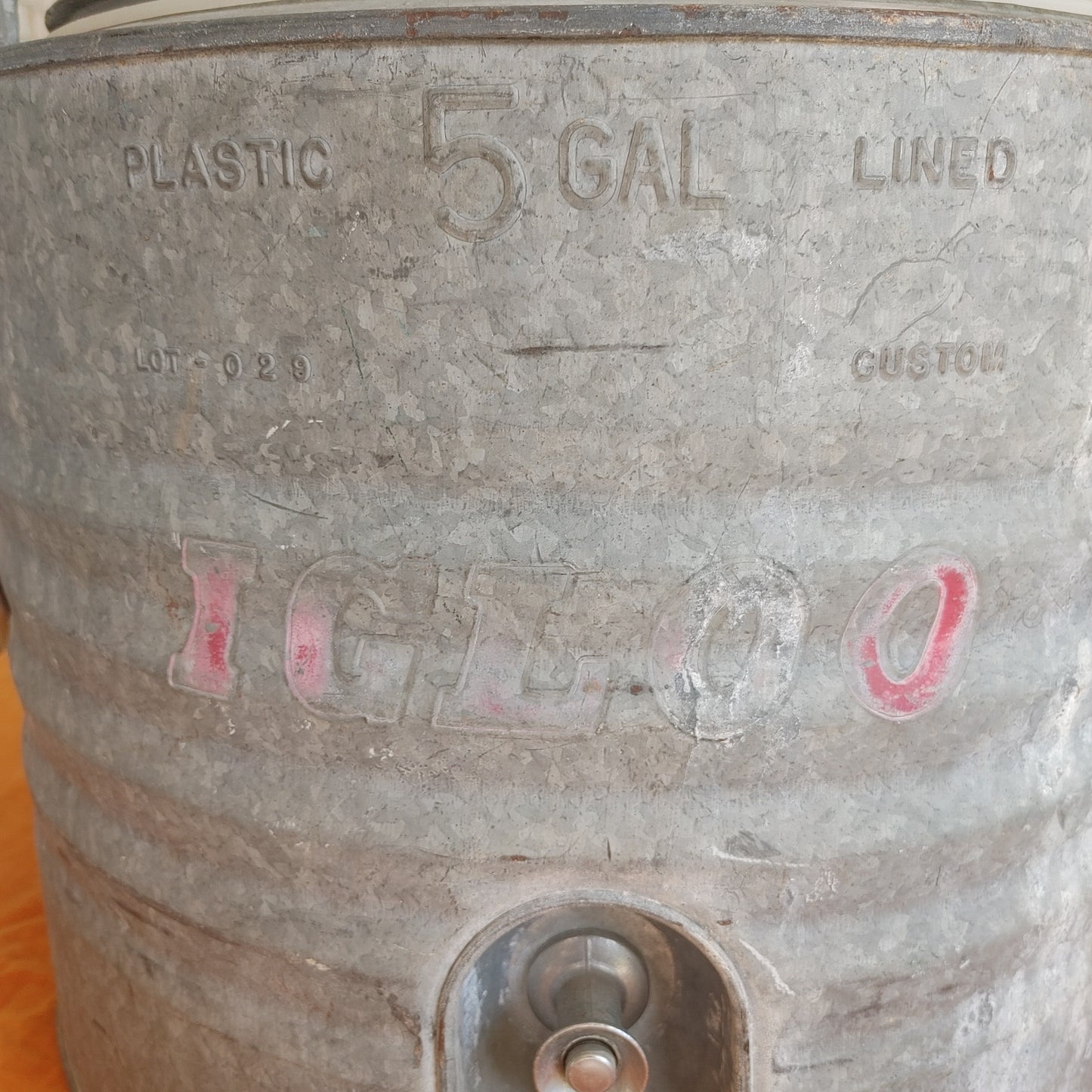 Coolest Cooler! IGLOO 5 Gal Vintage Water Cooler Permalined Metal Free Shipping