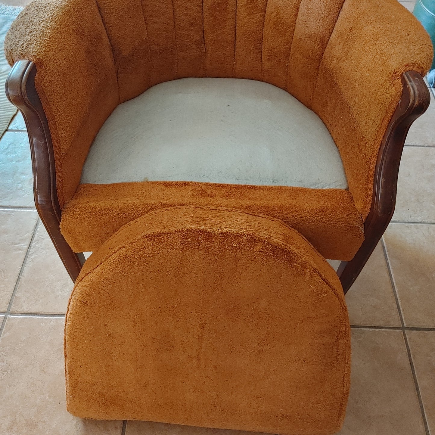 Choice Chair! Cool Vintage Orange Nubby Scallop Chair Wood Legs 1940s Local Only