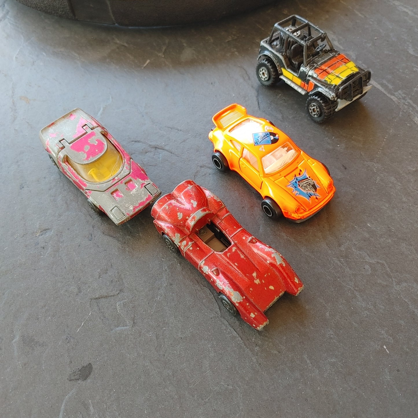 Matchbox Lot! 19 Vintage Diecast Cars Hot Wheels in Case 70s 80s 90s Free Ship!