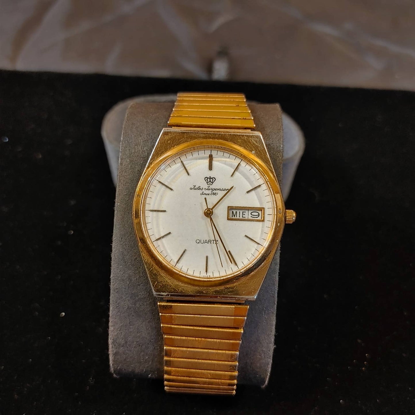 Jules Jewels! Vintage Jules Jergenson Gold Quartz Watch Day Date Works Free Ship