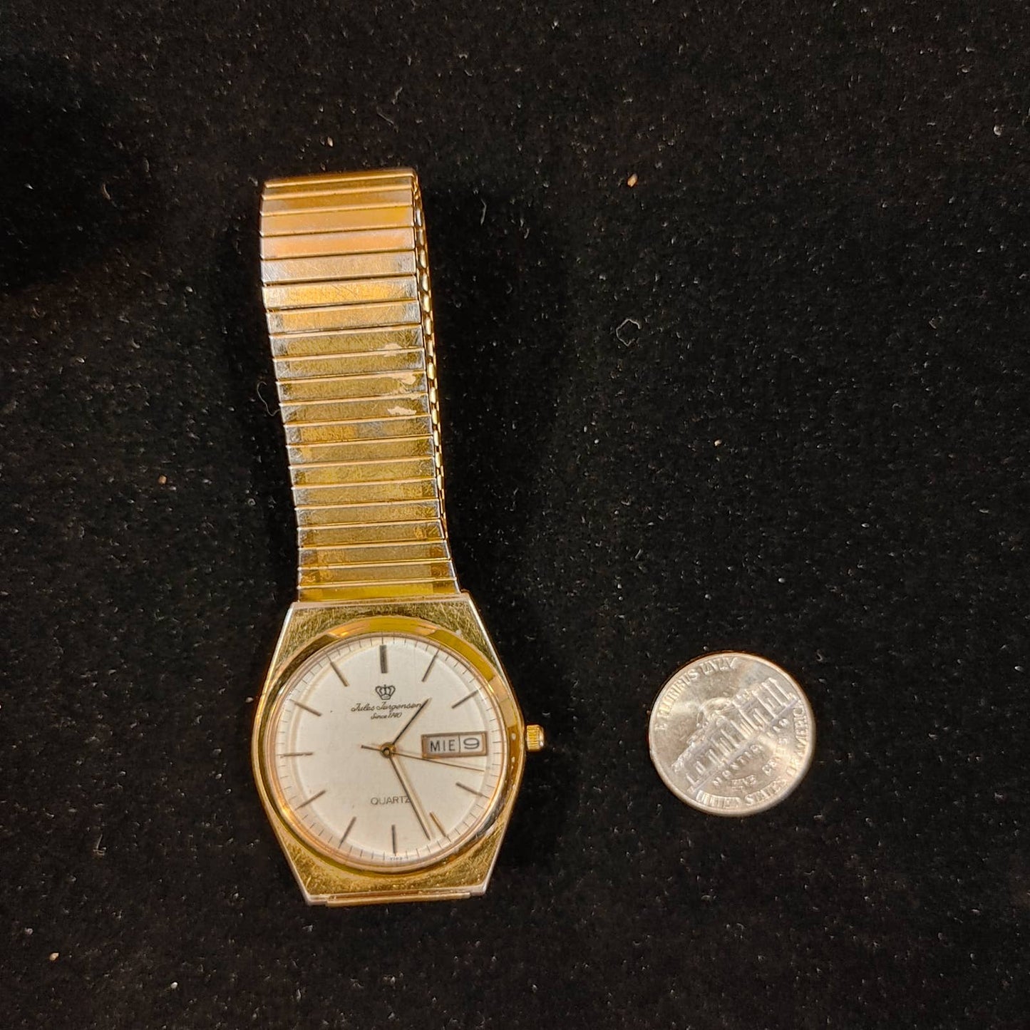 Jules Jewels! Vintage Jules Jergenson Gold Quartz Watch Day Date Works Free Ship