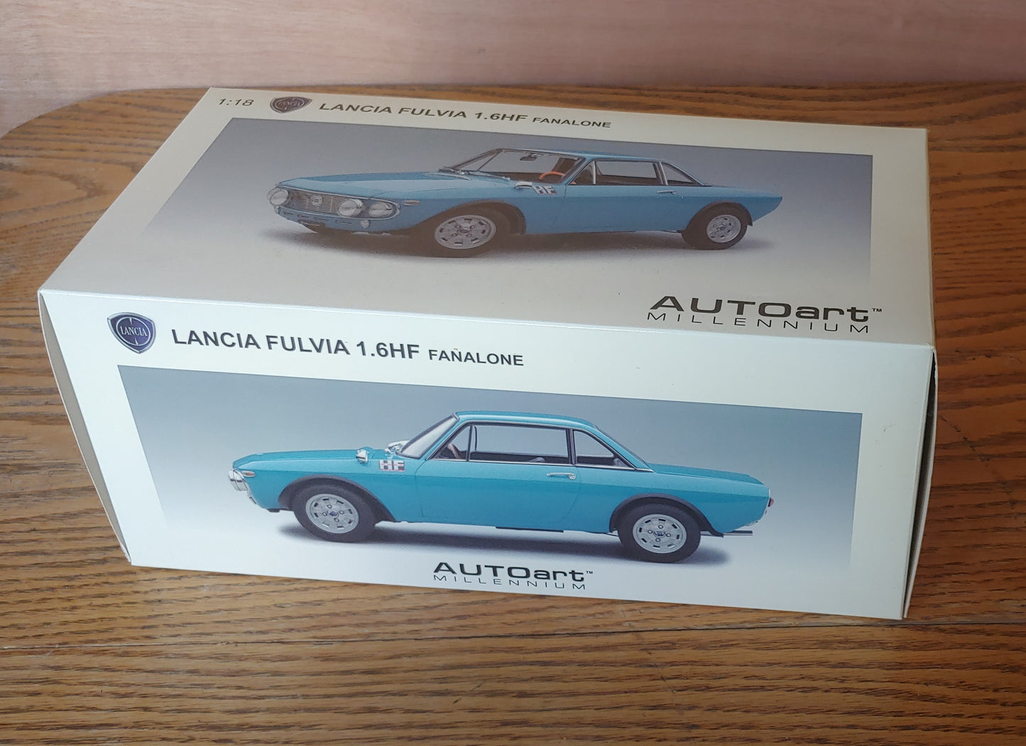 Lancia Fulvia! 1:18 Rare Lancia Fulvia 1.6HF Fanalone AutoArt Model Blue