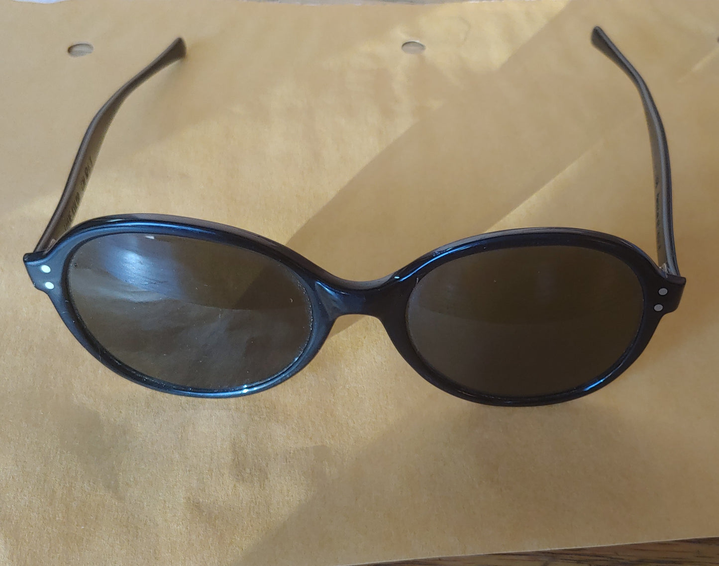 Daaahling...American Optical vintage 60's black frame oval sunglasses!