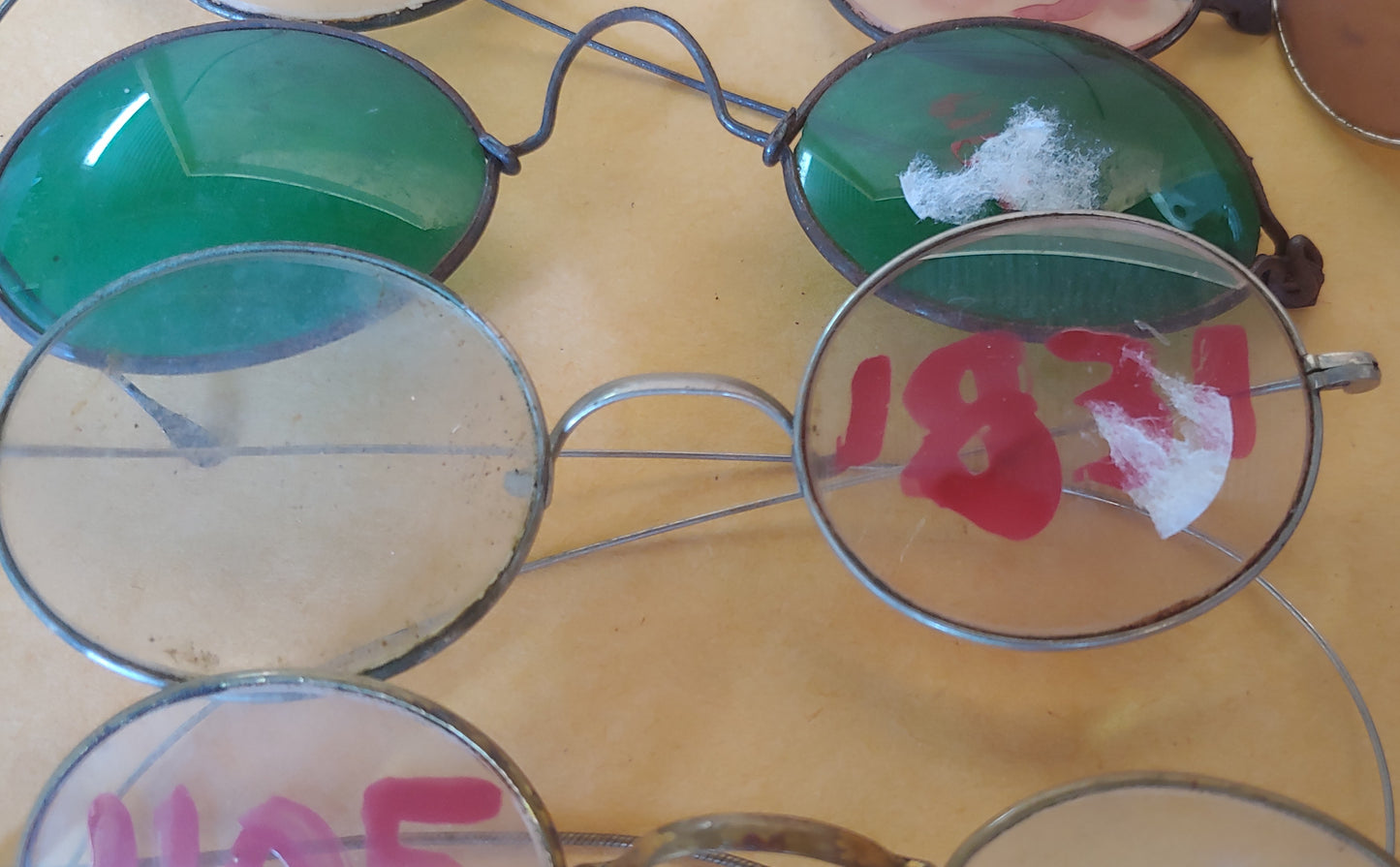 Hear ye, See ye! Antique eyeglass lot! 11 pairs vintage glasses spectacles!