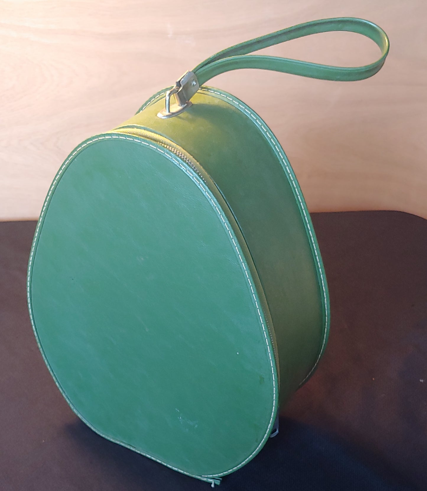 Curvaceous Case! Vintage Oval Carry On Train Case Green 1950's Mid Century