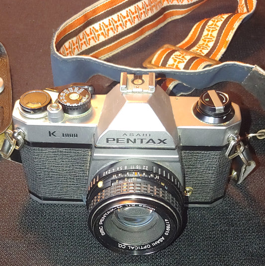 Be Like Ansel! Vintage Pentax k1000 SLR 35mm Camera (parts or repair) Case Strap Flash