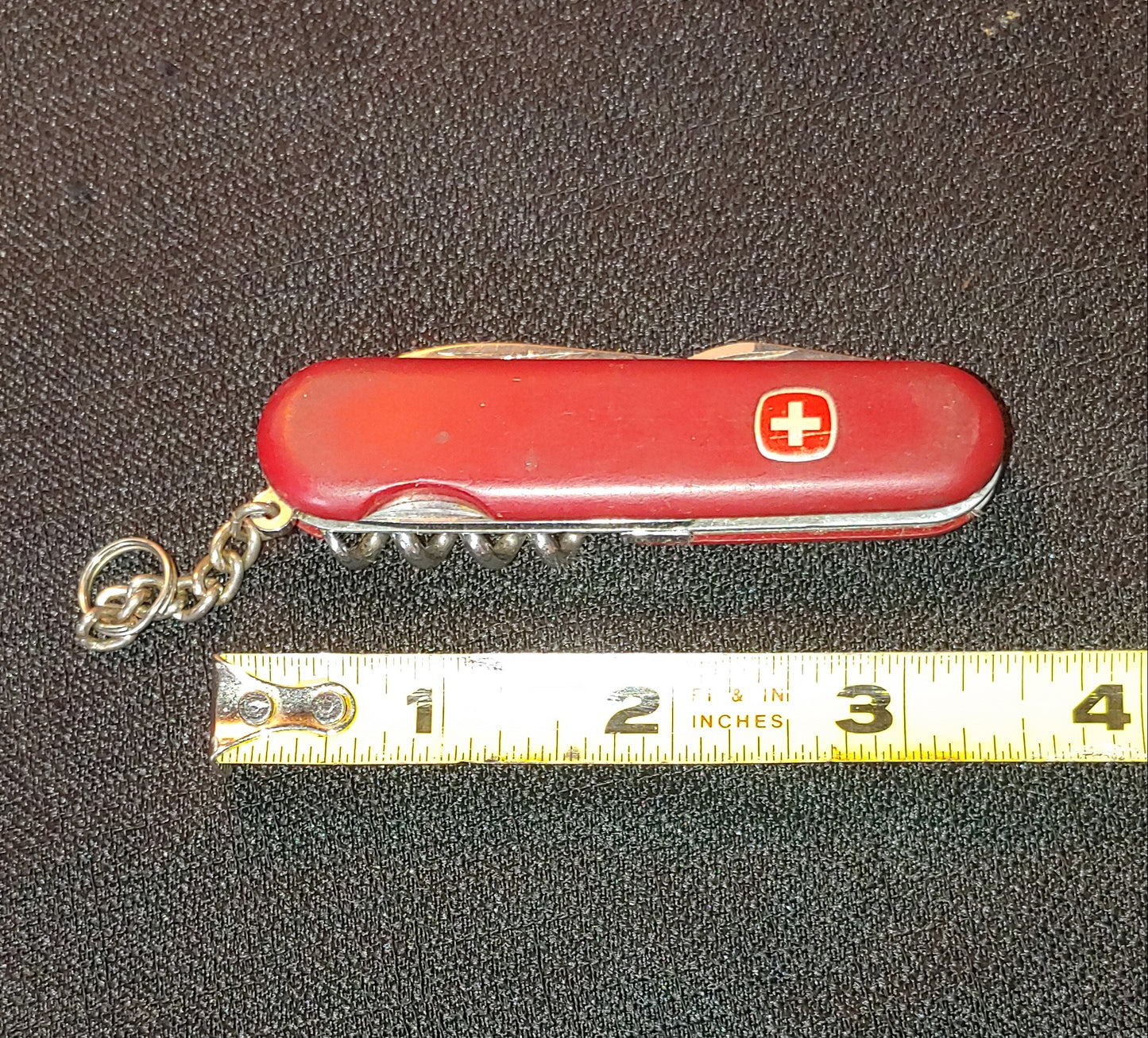 Better off red! Vintage 2 blade Swiss Army Knife Wenger Switzerland multi tool pocket knife