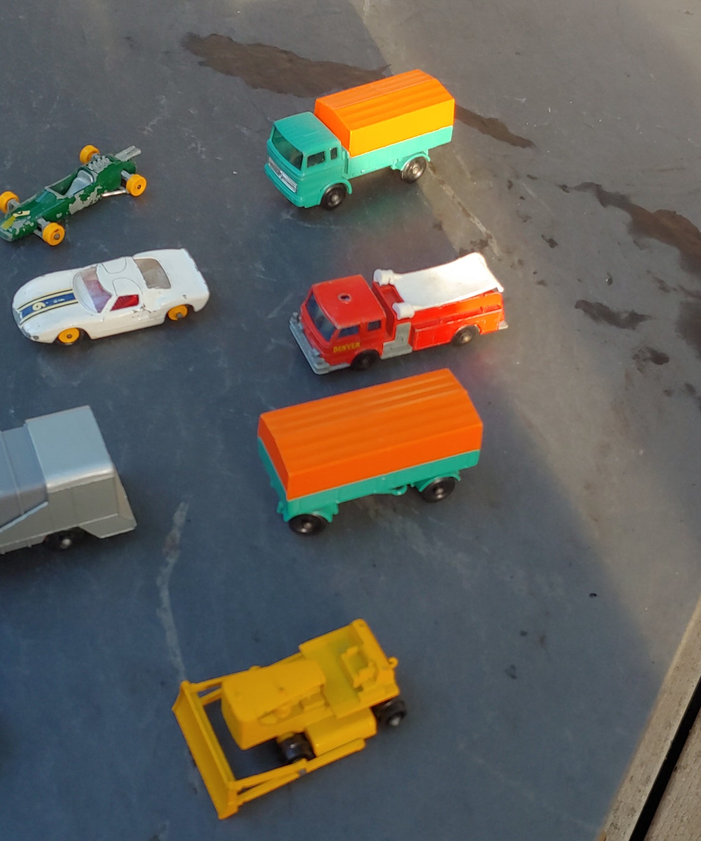 Be like Jay! Vintage used Matchbox Lesney 33 Car Collection Lot Carrier Collectible Excellent