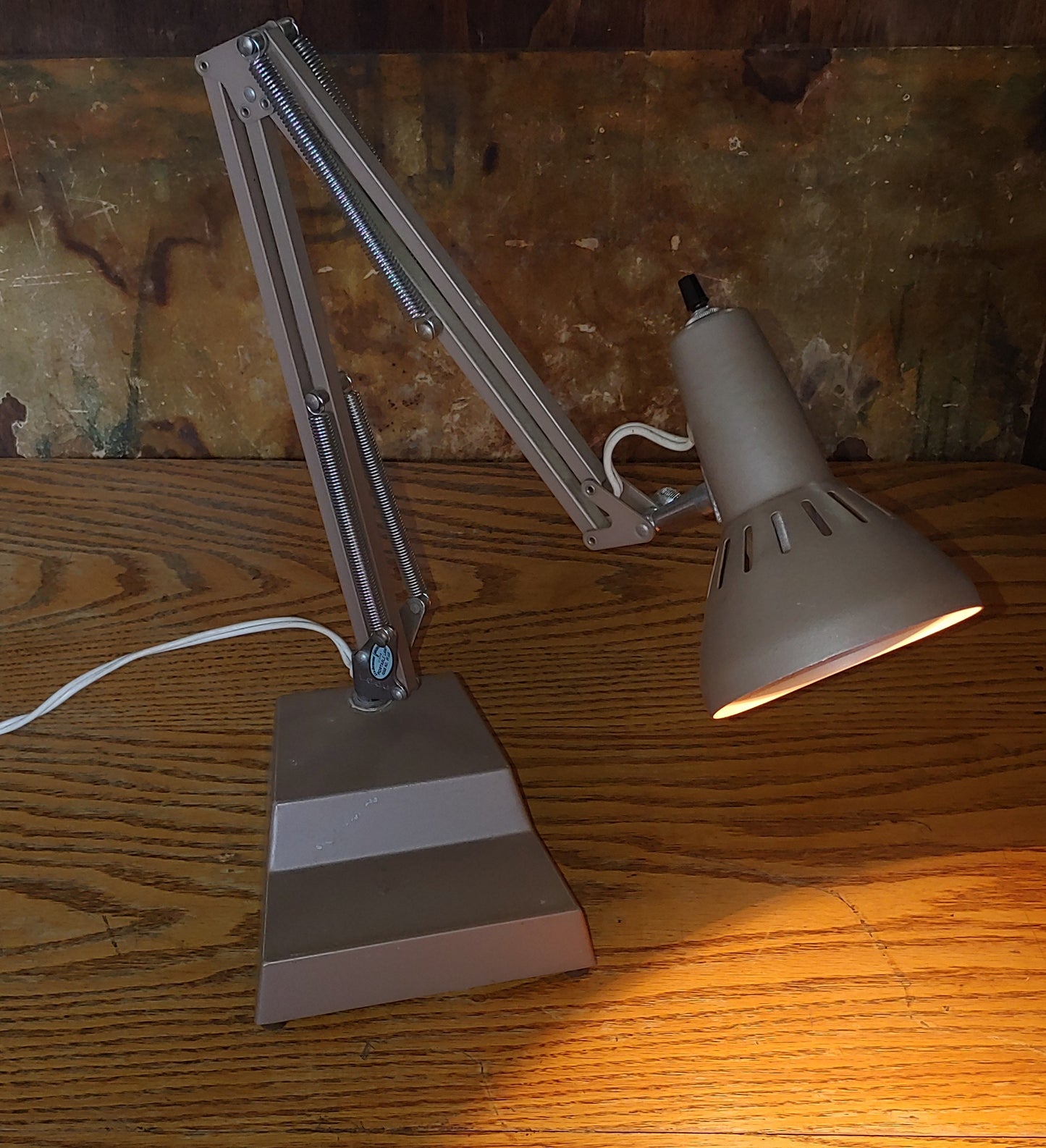 Pixar Perfect! Vintage Used Modern Ledu Sweden Desk Lamp Base Tensor Works