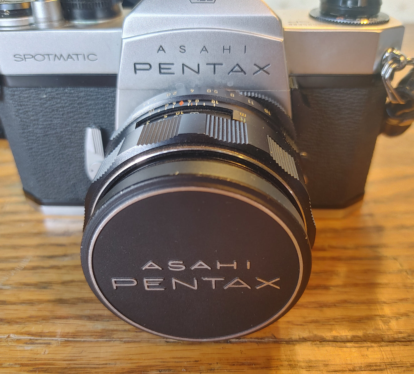 Asahi (NOT Beer)! Vintage Pentax Spotmatic 35mm Camera 1:1.4/50mm Lens Takumar Case