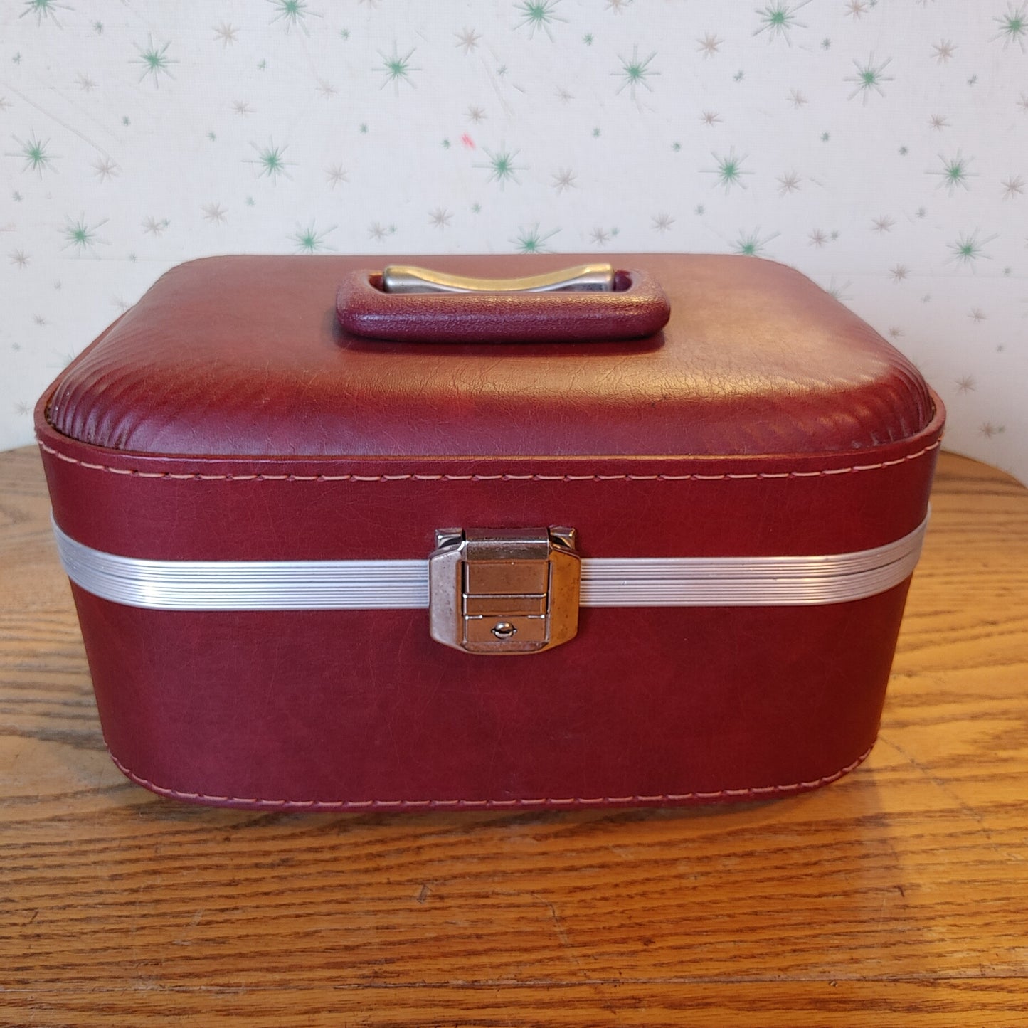 Cranberry! Vintage Travel Train Case Red Quilted Cosmetic Makeup Small