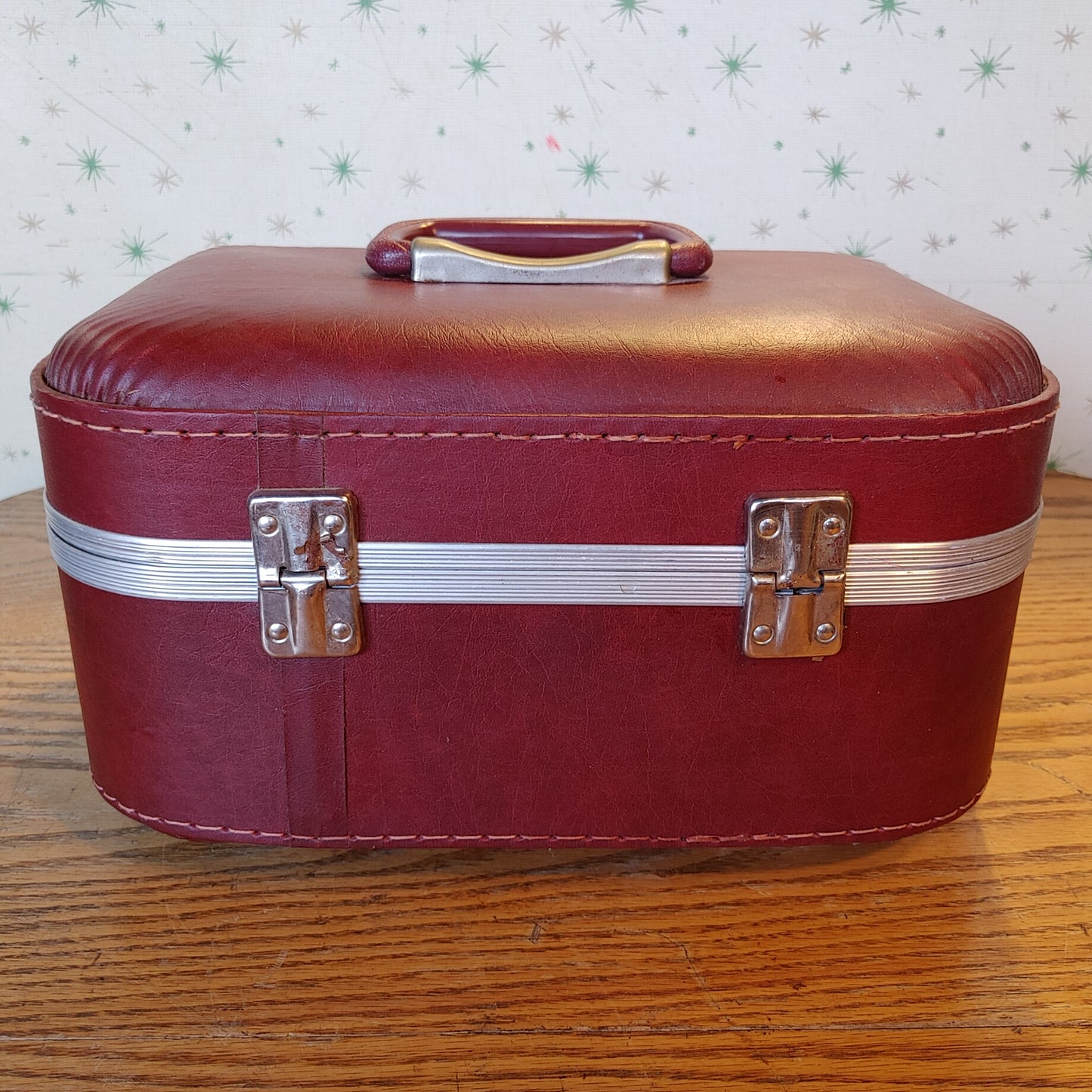 Cranberry! Vintage Travel Train Case Red Quilted Cosmetic Makeup Small