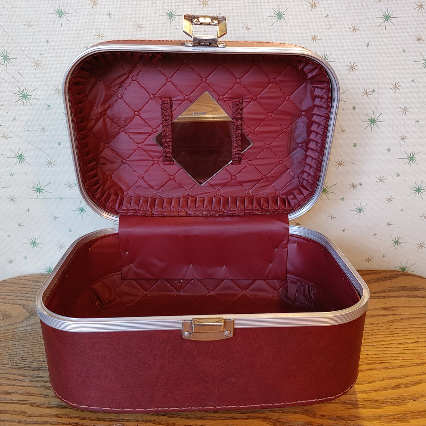 Cranberry! Vintage Travel Train Case Red Quilted Cosmetic Makeup Small