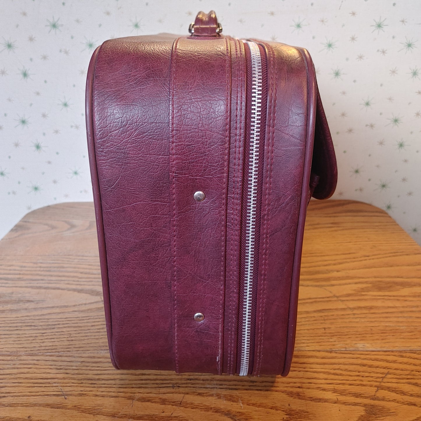 A Case For Suits! Vintage American Tourister Soft-side Suit Case 1986 Red Burgundy