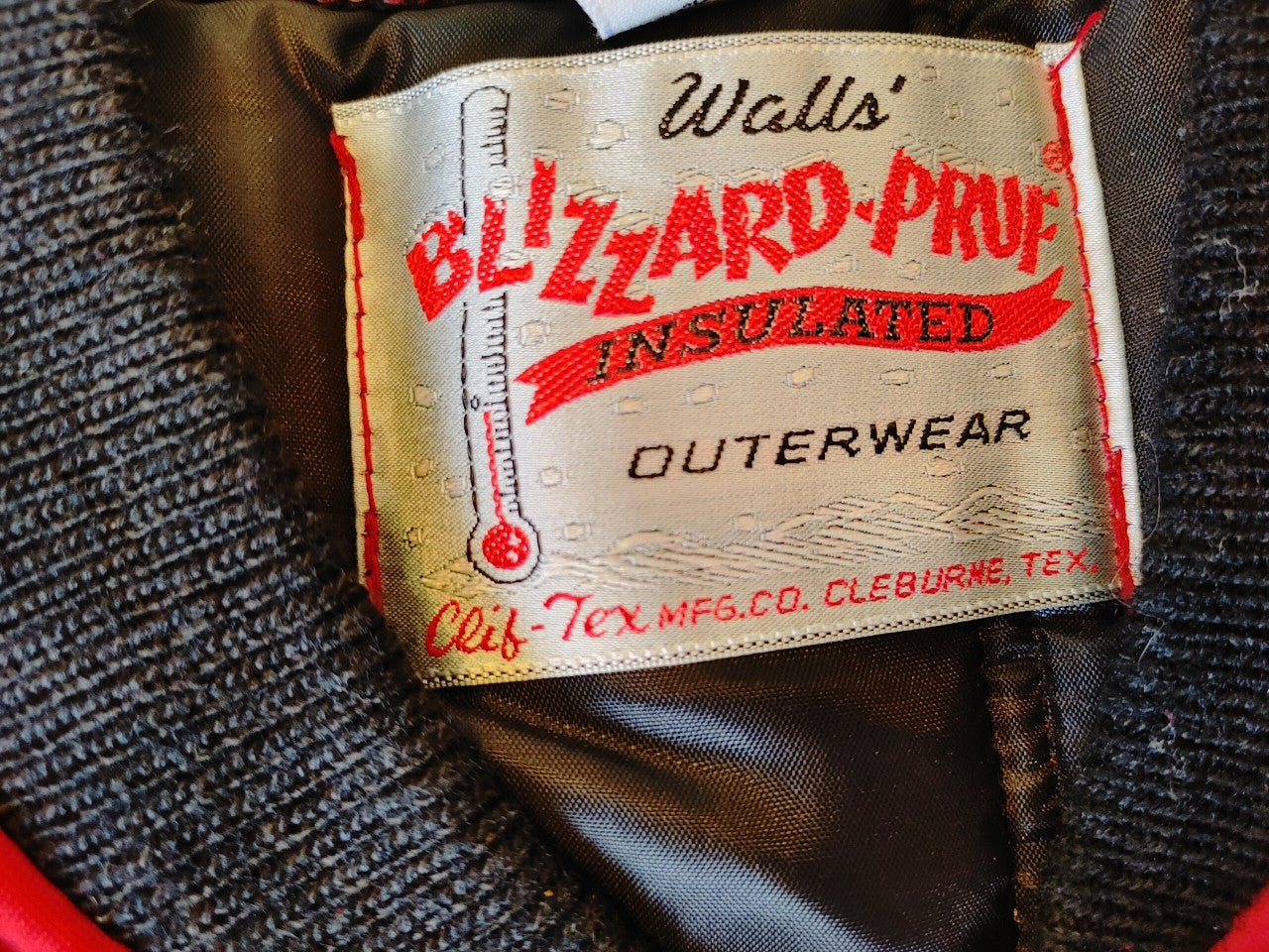What's Up Doc? Vintage Walls Blizzard Pruf Vest Safety Red Large Texas