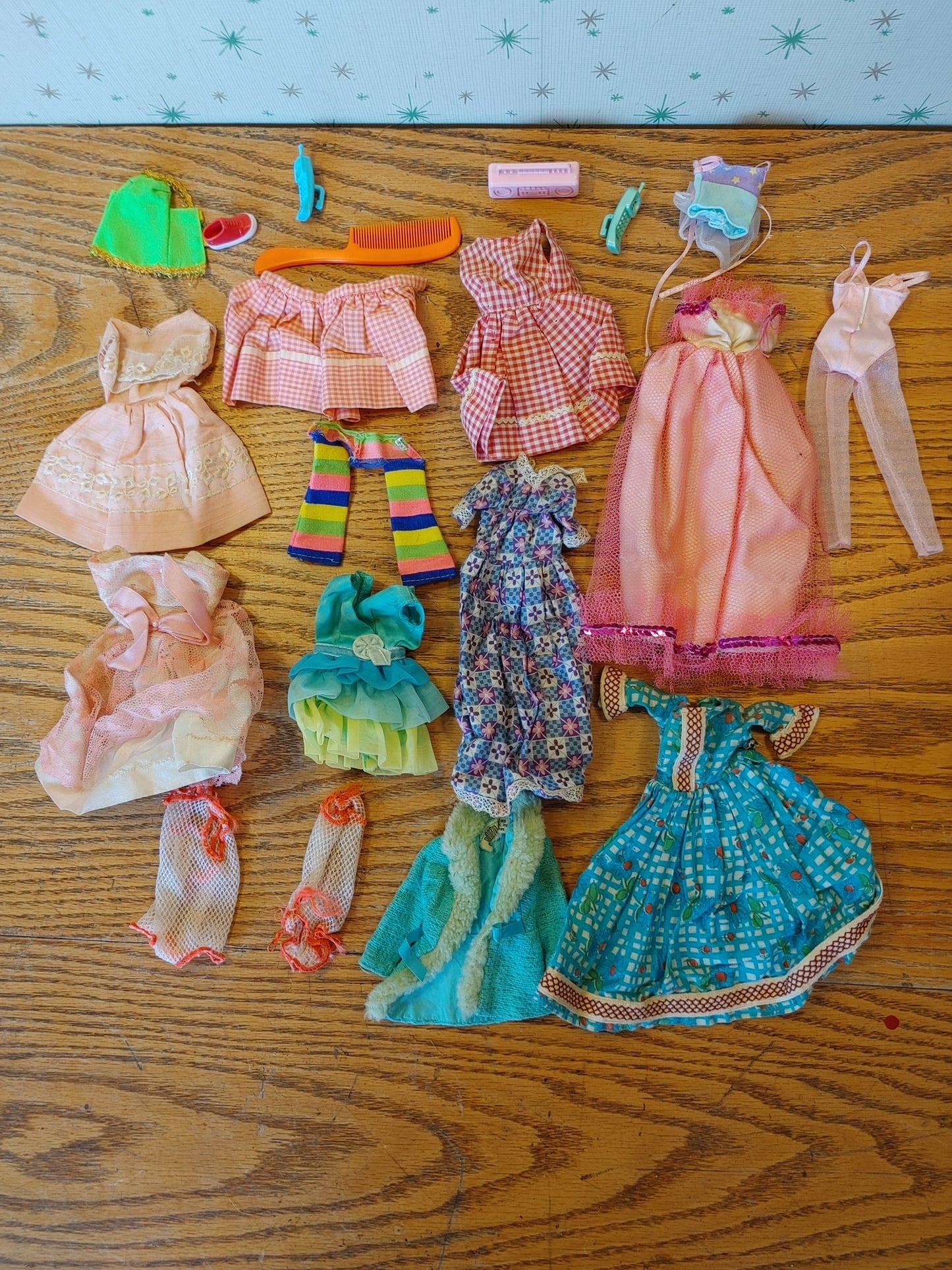 Groovy Garb! Vintage Barbie Closet Locker 1960s with Clothes Clothing Lot