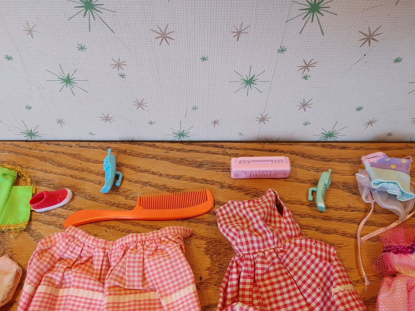 Groovy Garb! Vintage Barbie Closet Locker 1960s with Clothes Clothing Lot