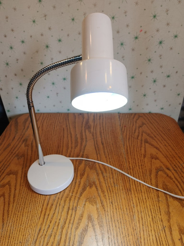 White Light (ning)! Cool Vintage Desk Lamp Flex Steel Retro Modern Works Nice