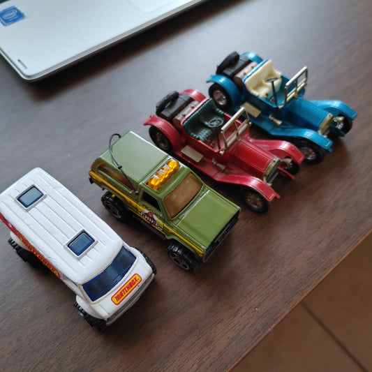 Car Collection! Four Loose Vintage Matchbox Vehicles Van Cheif Stutz Collectible