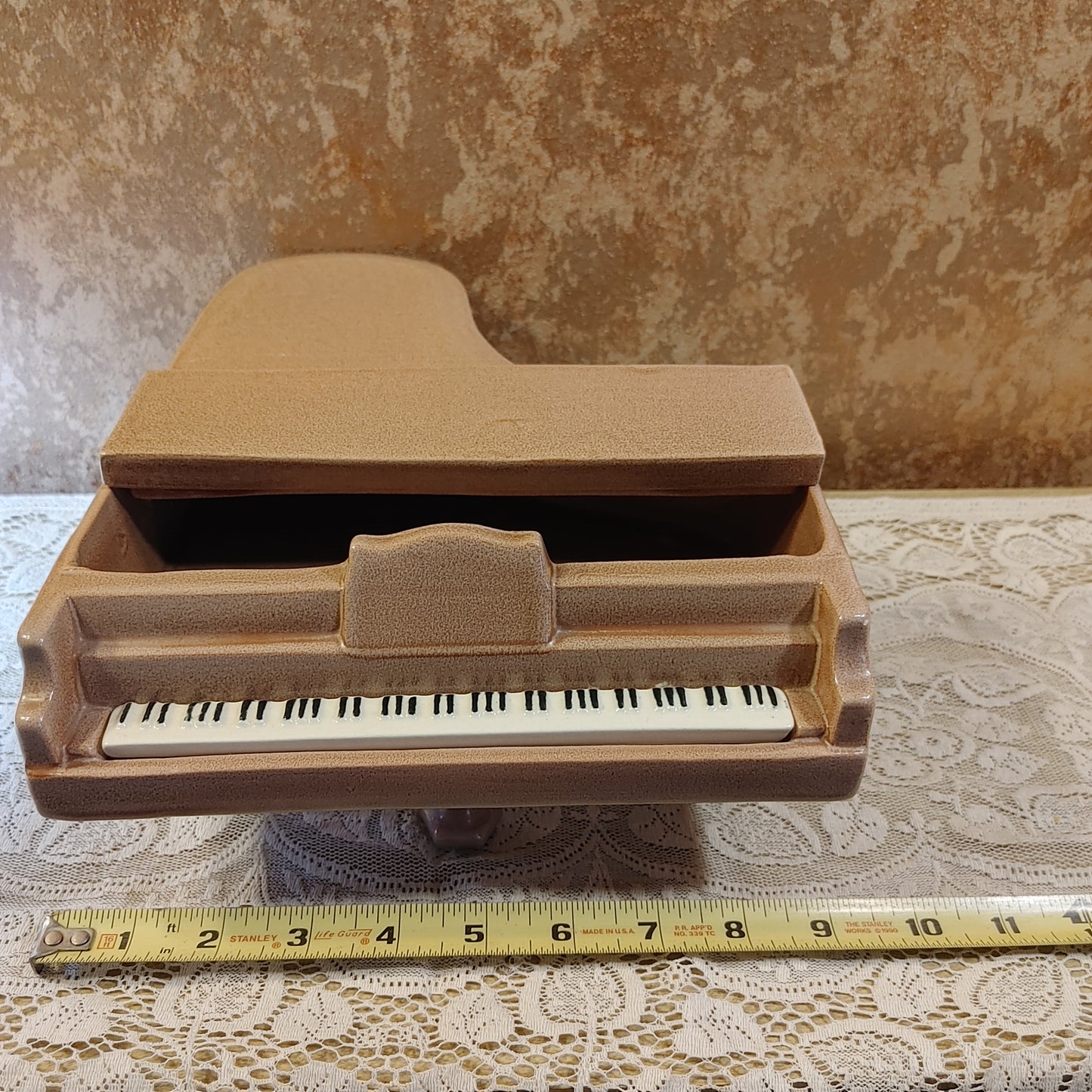 Red Wing Baby Grand Piano Planter Pottery 1956 V-1525